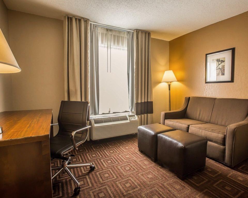 Comfort Inn Asheville Airport Fletcher Exterior photo