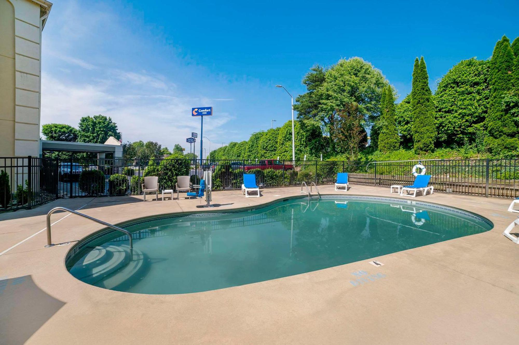 Comfort Inn Asheville Airport Fletcher Exterior photo
